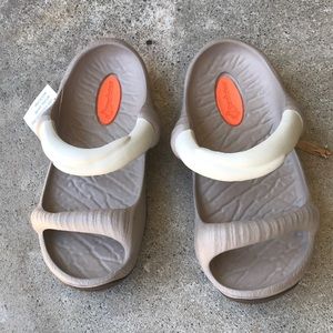 Sole Creatures SlipOns 🎈. Size 12-13. NWT